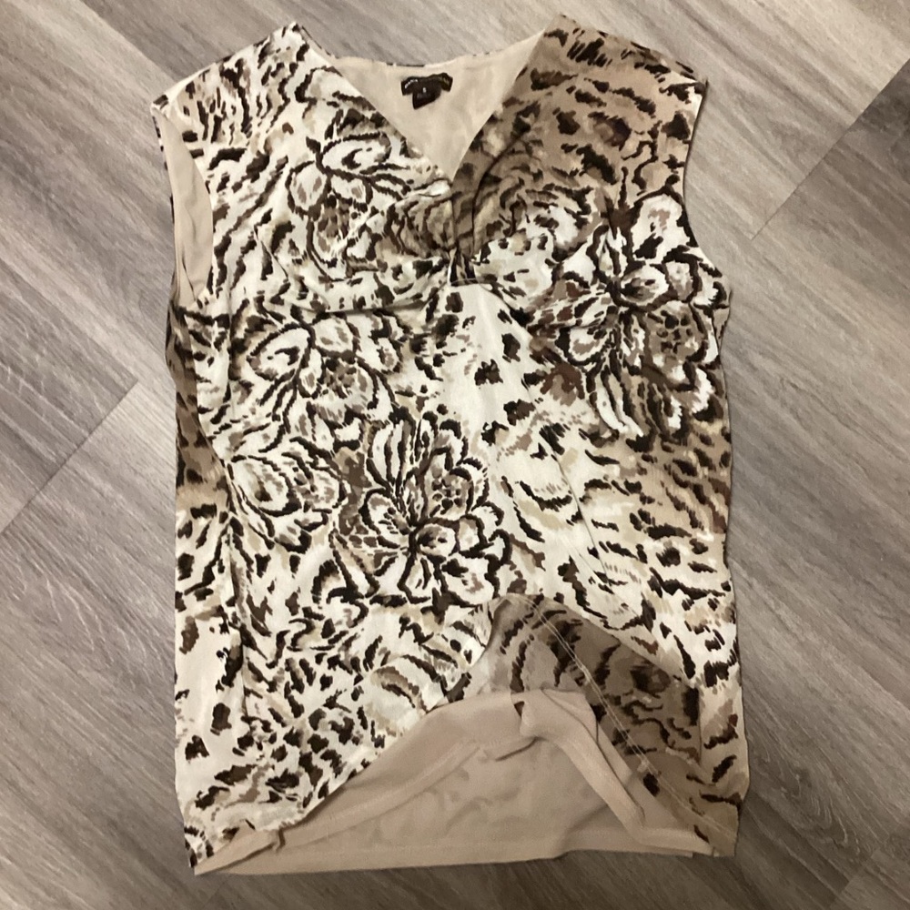 Pretty Dana Buchman Sleeveless Lined Blouse Small